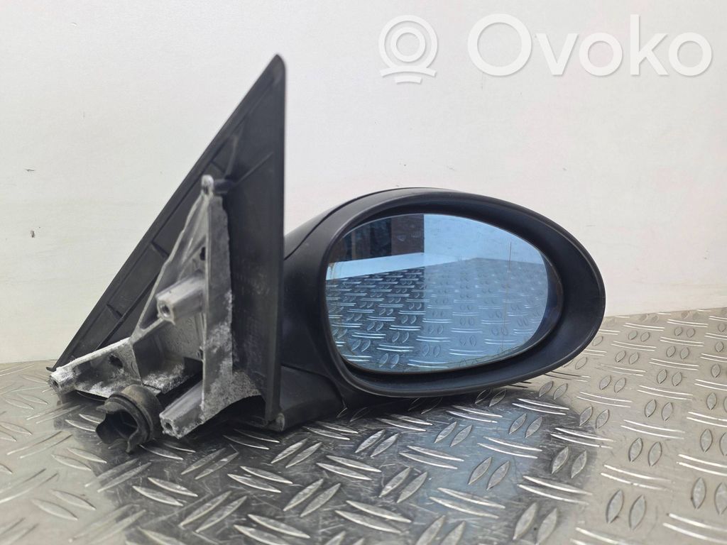 BMW 1 E81 E87 Front door electric wing mirror 