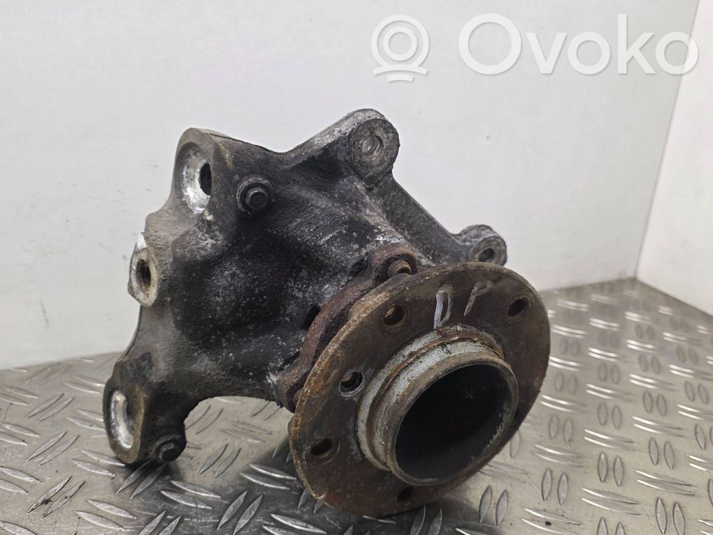 Front wheel hub   6764444,201210
