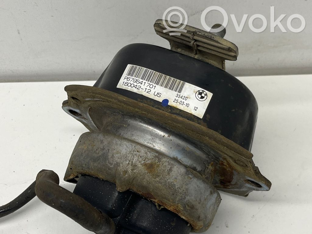 BMW X5 E70 Engine mount bracket 