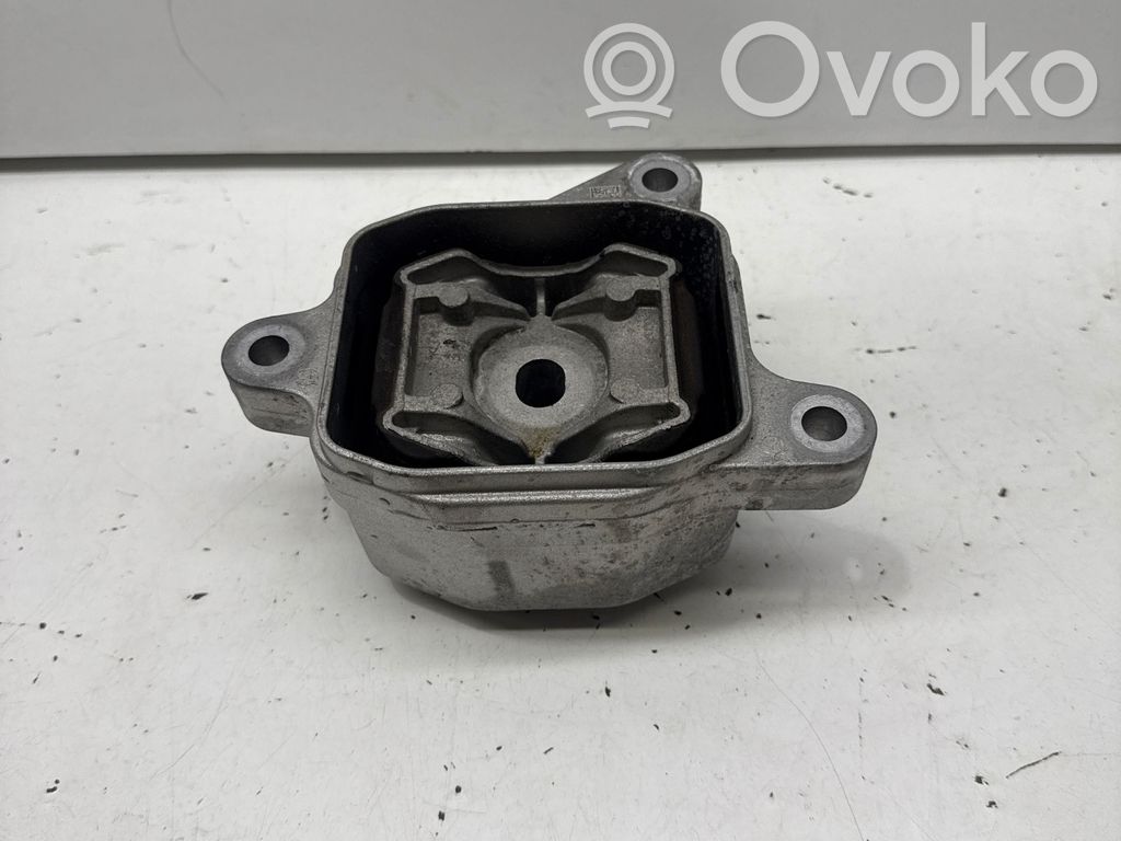 BMW iX1 Engine mount bracket 