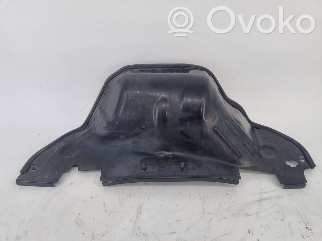 Audi A4 S4 B9 8W Hitzeschutz Abschirmblech Motorraum 