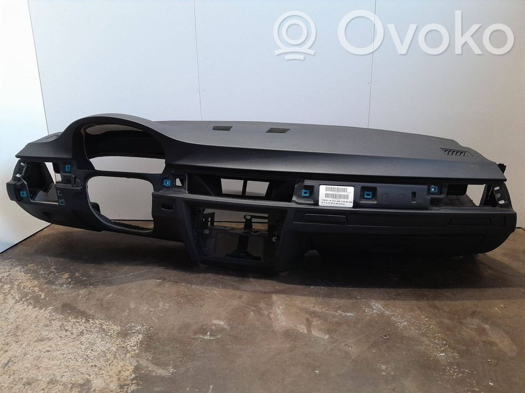 BMW 3 E90 E91 Dashboard 
