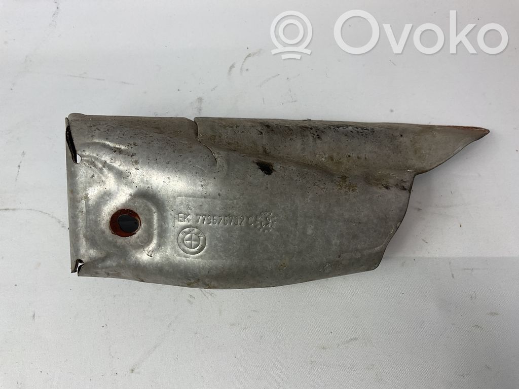 BMW 5 E60 E61 Protección térmica del escape 