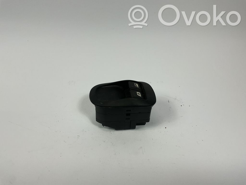 Peugeot 206 CC Electric window control switch 