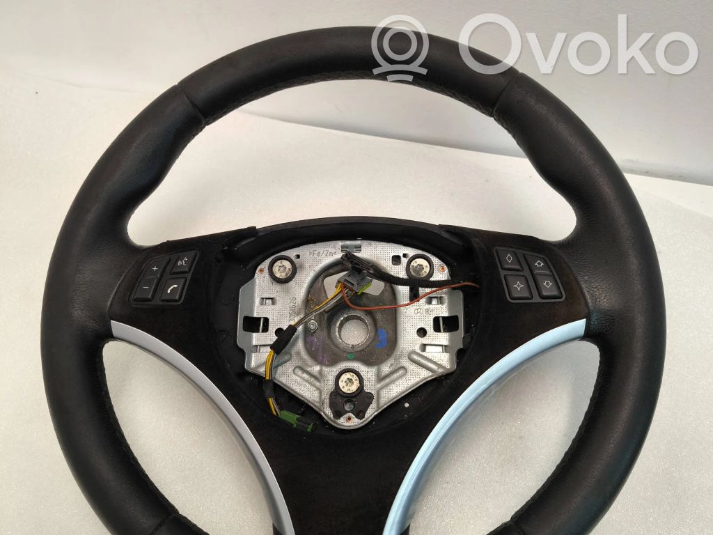 Steering wheel   3369E871