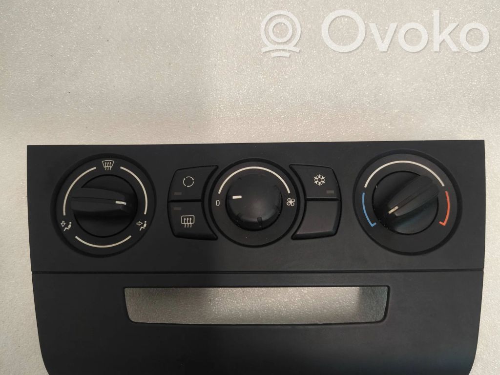 BMW 1 E81 E87 Climate control unit 