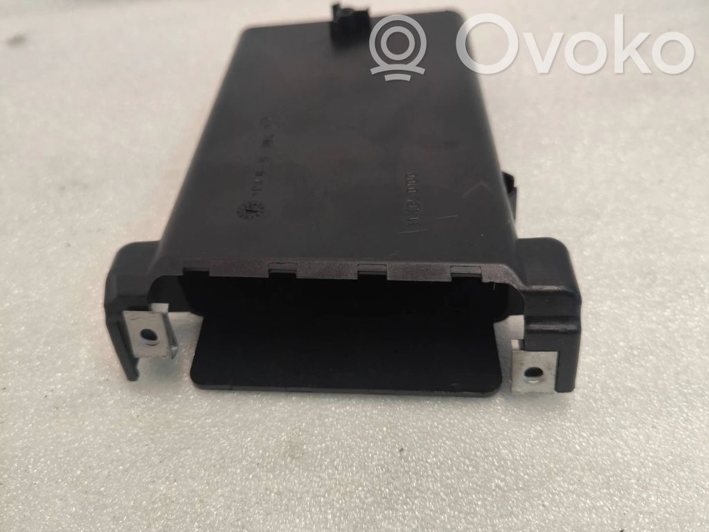BMW 5 E60 E61 Kita panelės detalė 