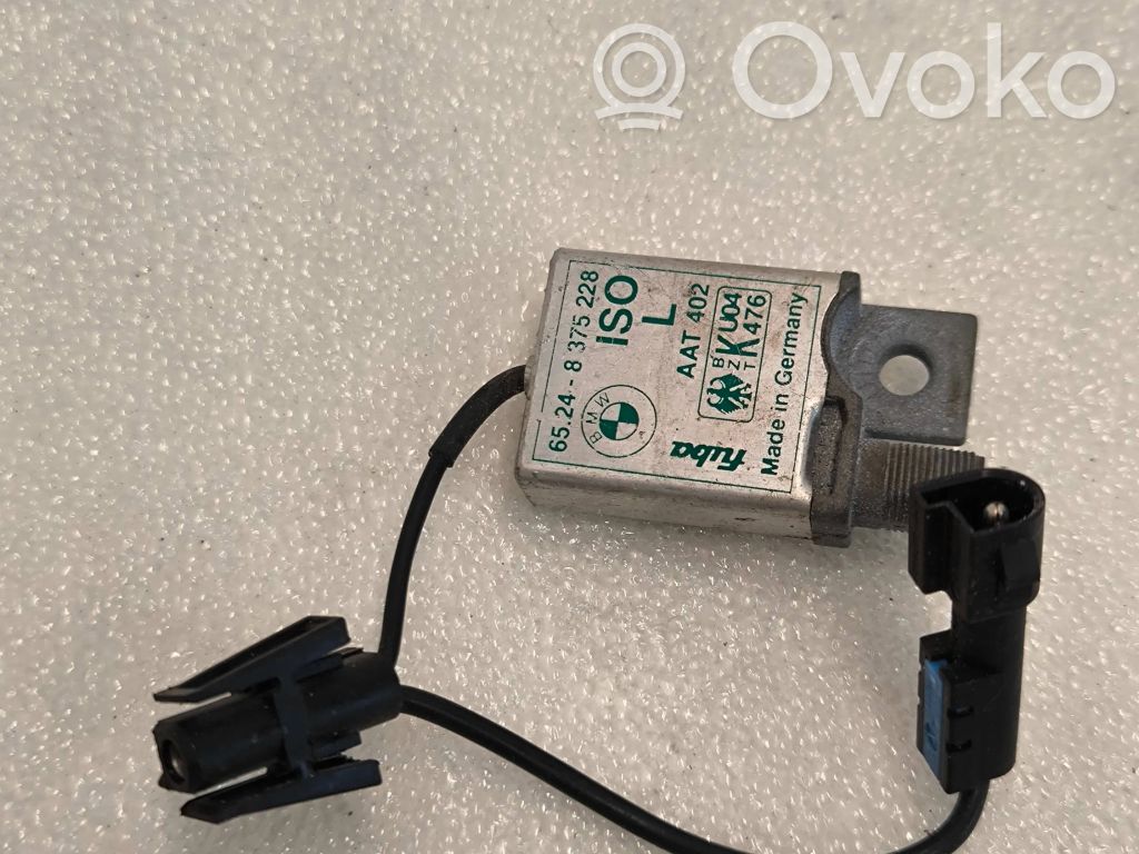 BMW 7 E38 Antenos stiprintuvas 
