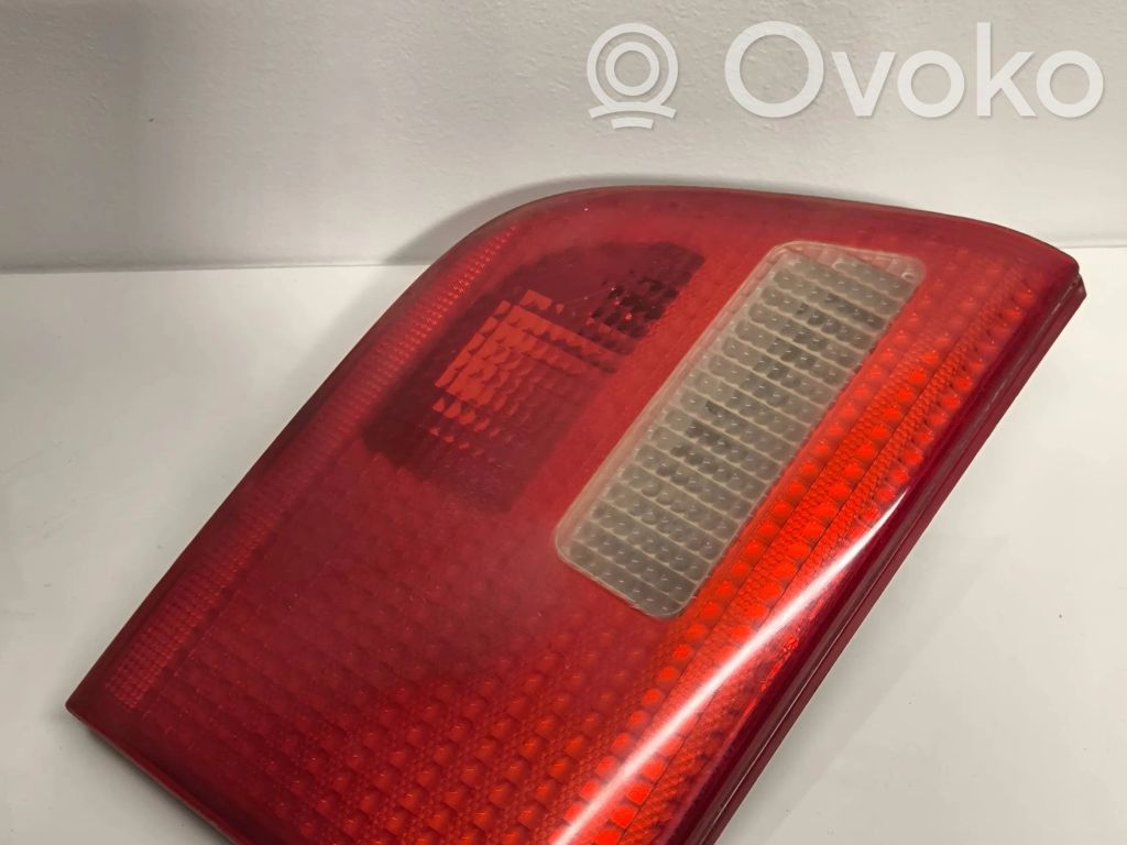 Tailgate rear/tail lights   8409012,251502