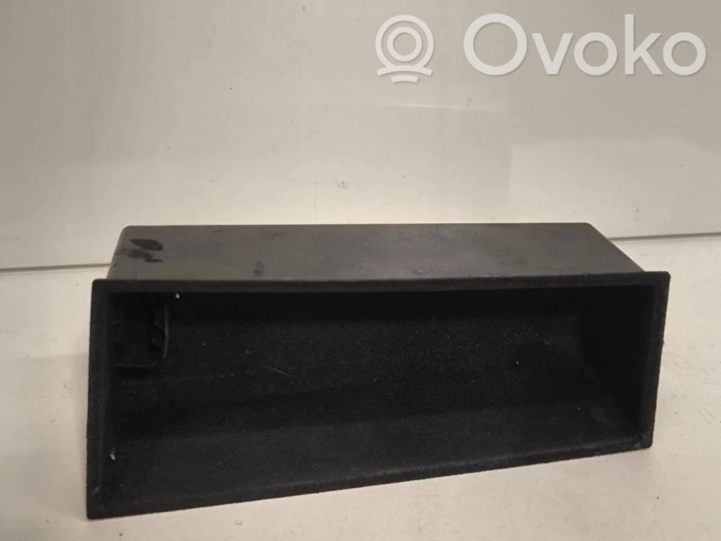 BMW X6 E71 Glove box 