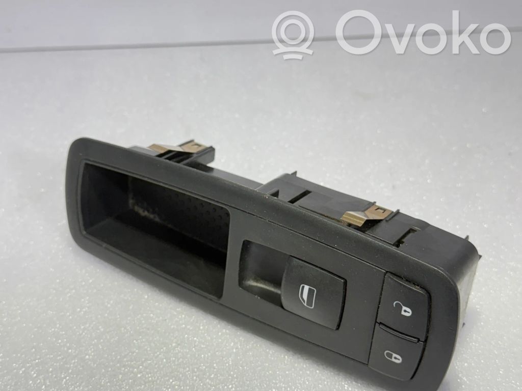 Jeep Cherokee IV KK Electric window control switch 