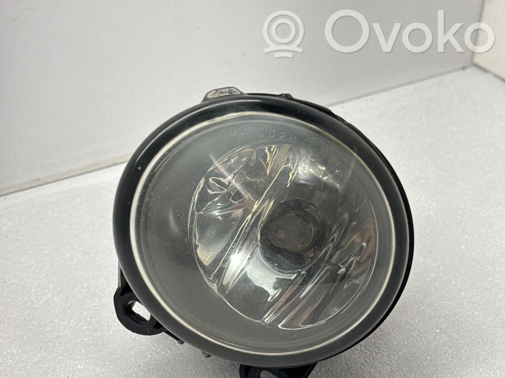 Etusumuvalo   6920885,13101610,010843011,0685995V,088355,1N0010843011,6317692088,63176920885,63316920885,E419835