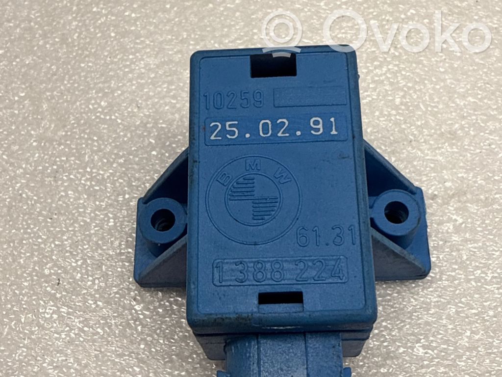 BMW 5 E34 Airbag deployment crash/impact sensor 