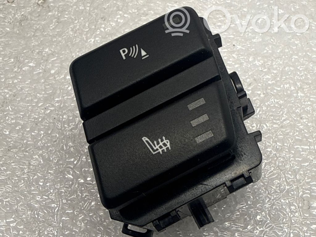 BMW 5 E60 E61 Seat heating switch 