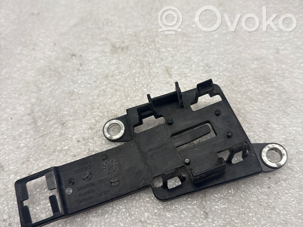 BMW 5 G30 G31 G38 Other engine bay part 