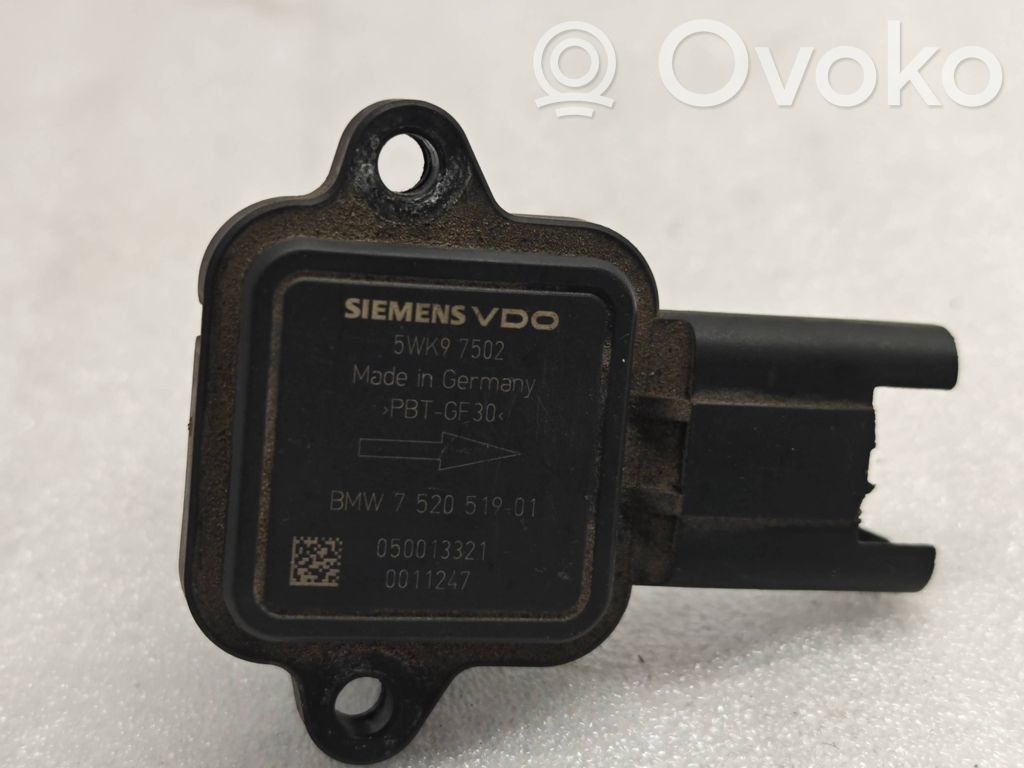 BMW 5 E60 E61 Mass air flow meter 