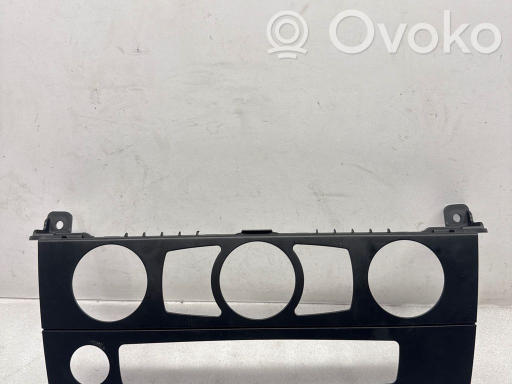 BMW 5 E60 E61 Climate control unit 