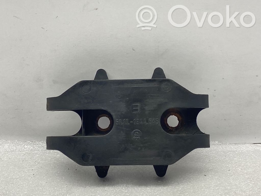 BMW 5 E34 Front bumper mounting bracket 