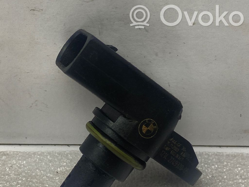 BMW 5 E39 Camshaft position sensor 