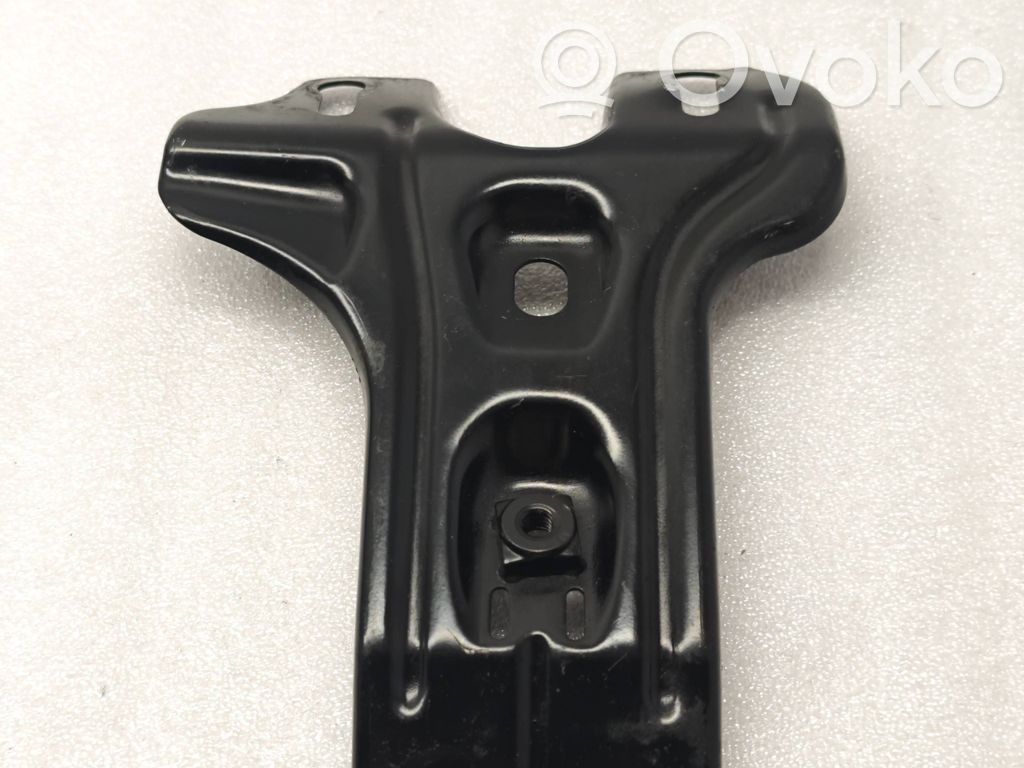 Volkswagen PASSAT B8 Holder (bracket) 