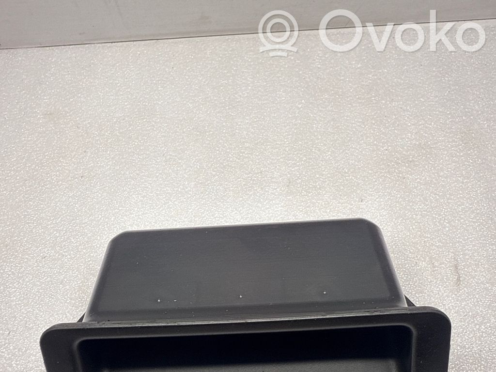 Car ashtray   51168159701