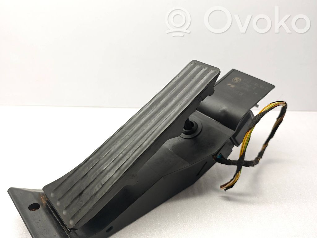 Accelerator throttle pedal   6786286,25916010,141008