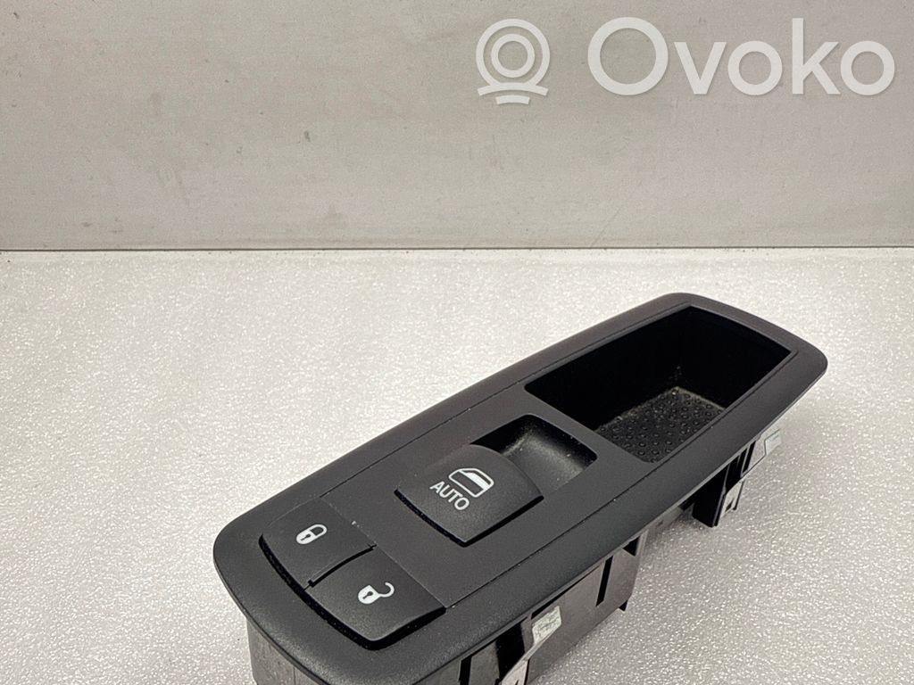 Jeep Cherokee KL Interruptor del elevalunas eléctrico 