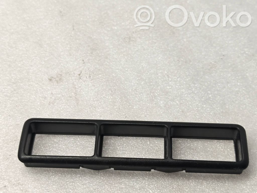 BMW 3 E36 Otros repuestos del interior 