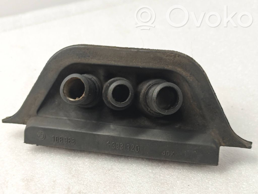 BMW 3 E36 Caurule (-es) / šļūtene (-es) 