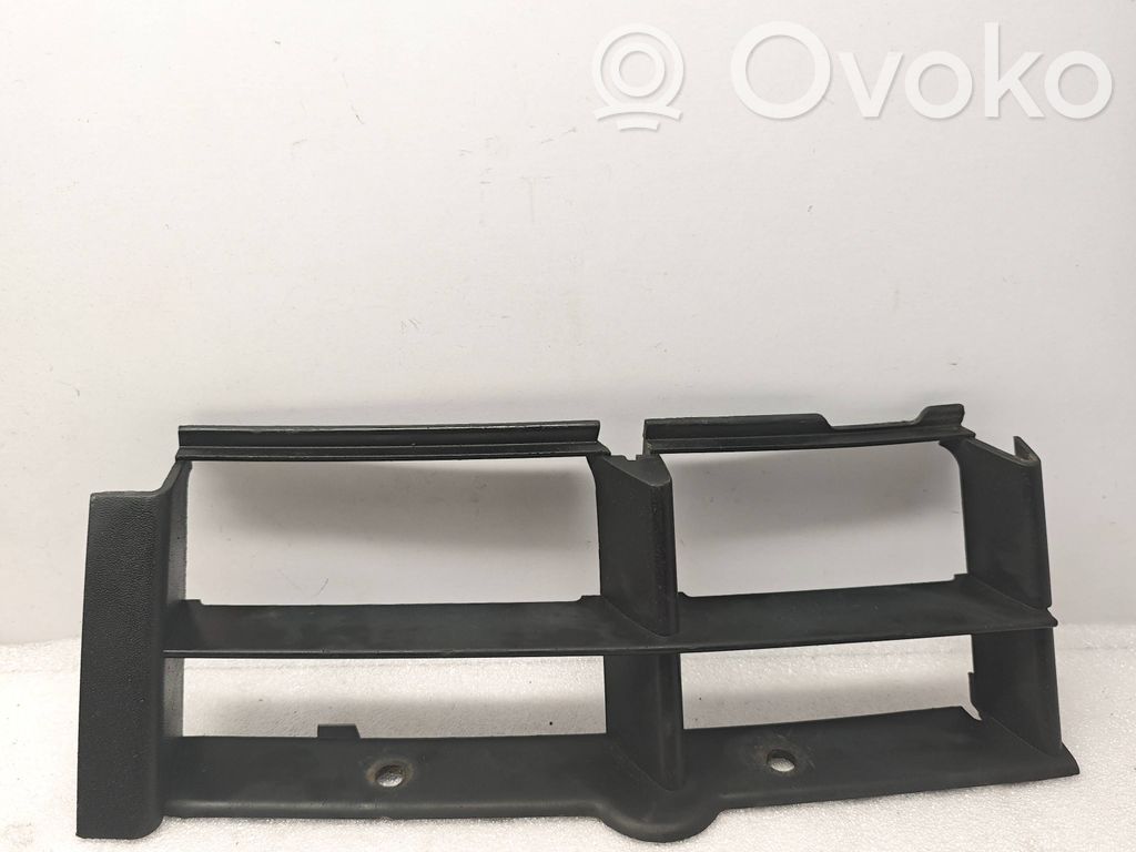 Front bumper lower grill   8235673