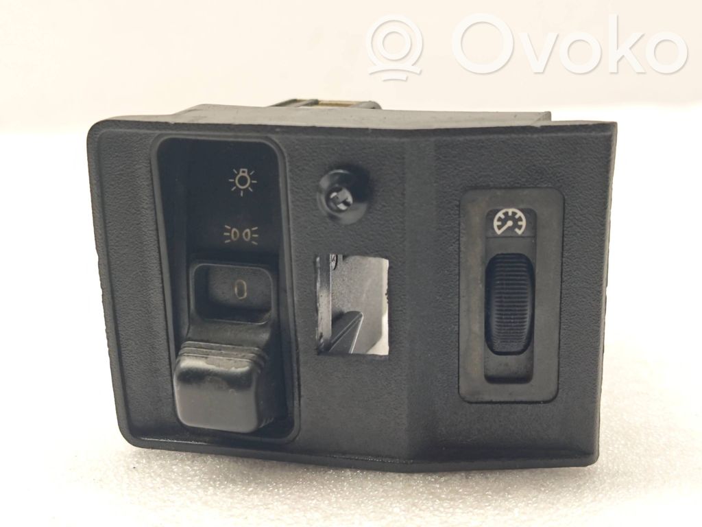 Light switch   8351235,549334011,E3604B
