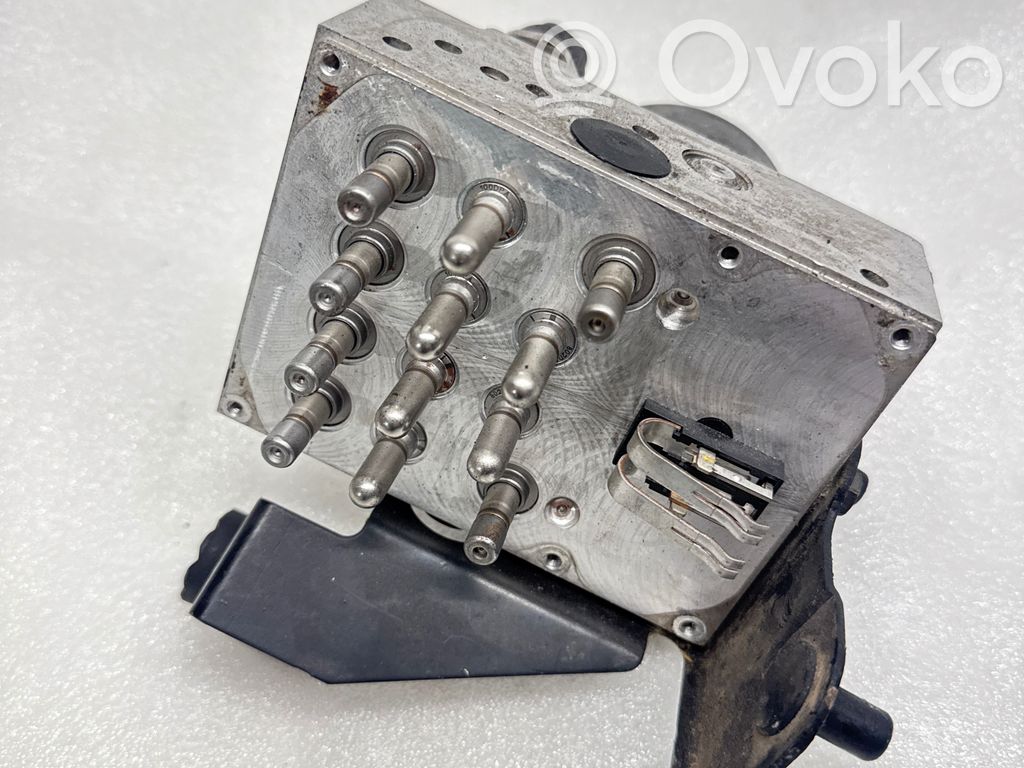 BMW 5 E39 ABS Pump 