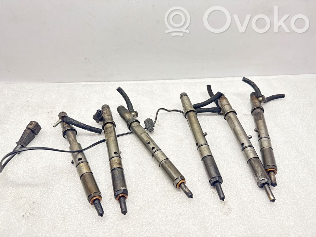 Audi A4 S4 B5 8D Juego de inyectores de combustible 