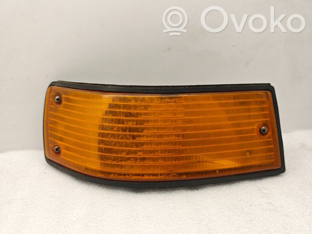 BMW 5 E28 Blinker vorne Stoßstange 