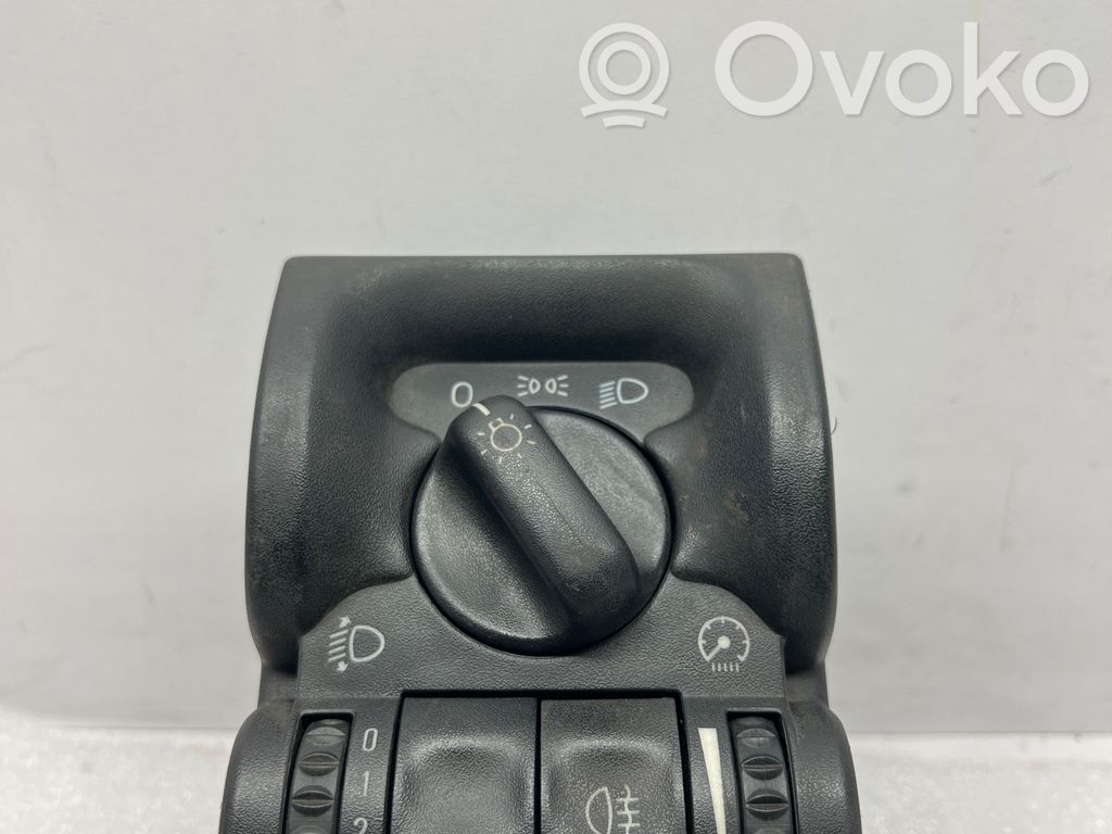 Interruptor de luz   90504968