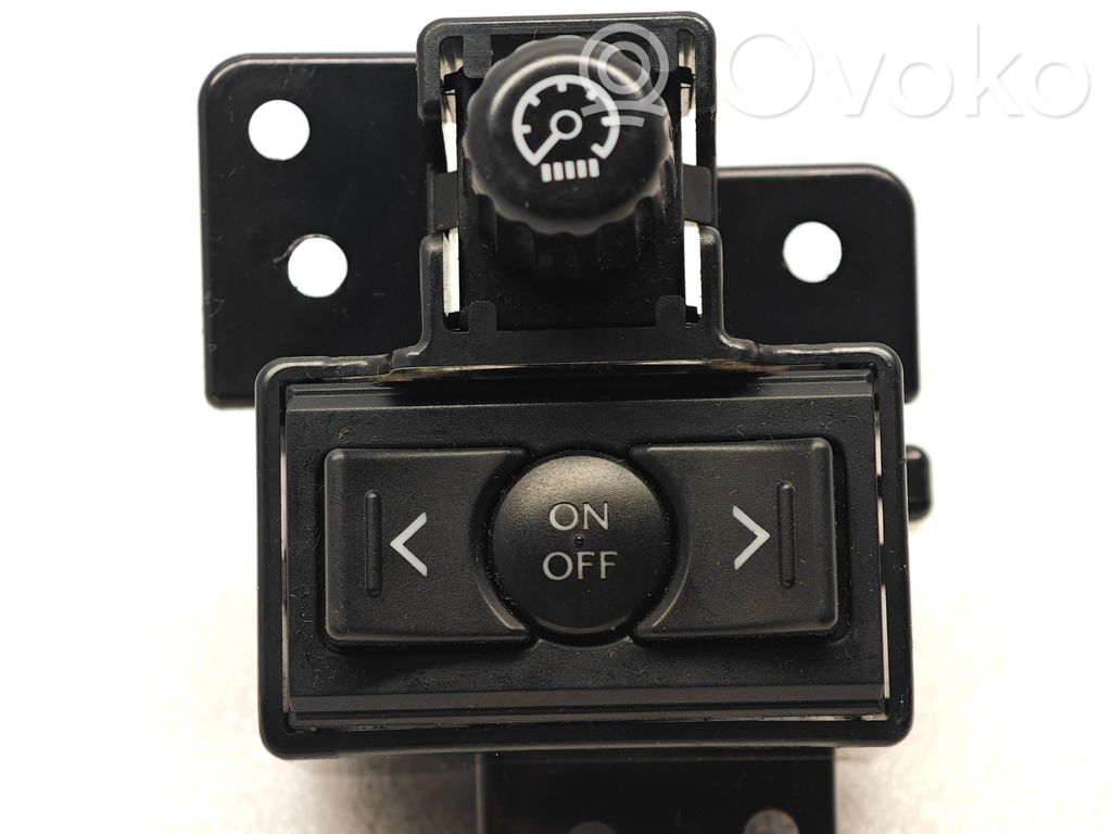 Lexus IS 220D-250-350 Panel lighting control switch 