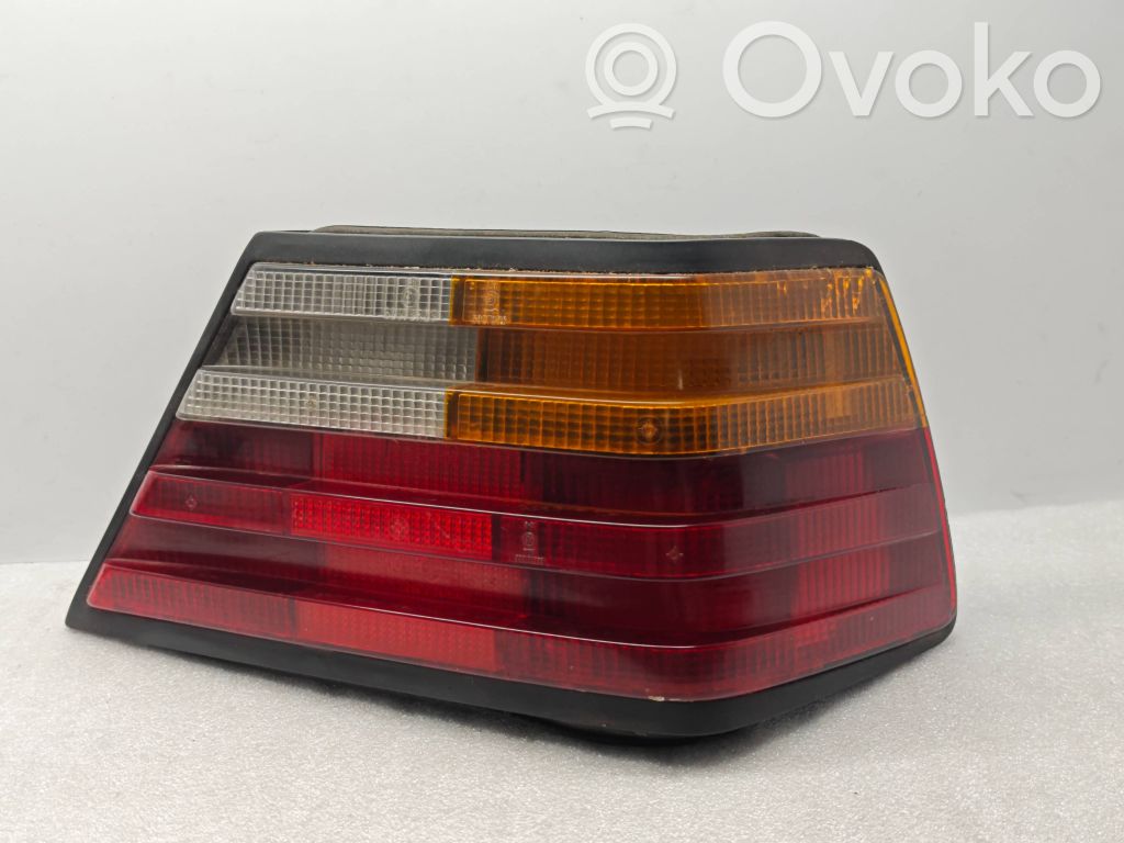 Mercedes-Benz E W124 Lampa tylna 
