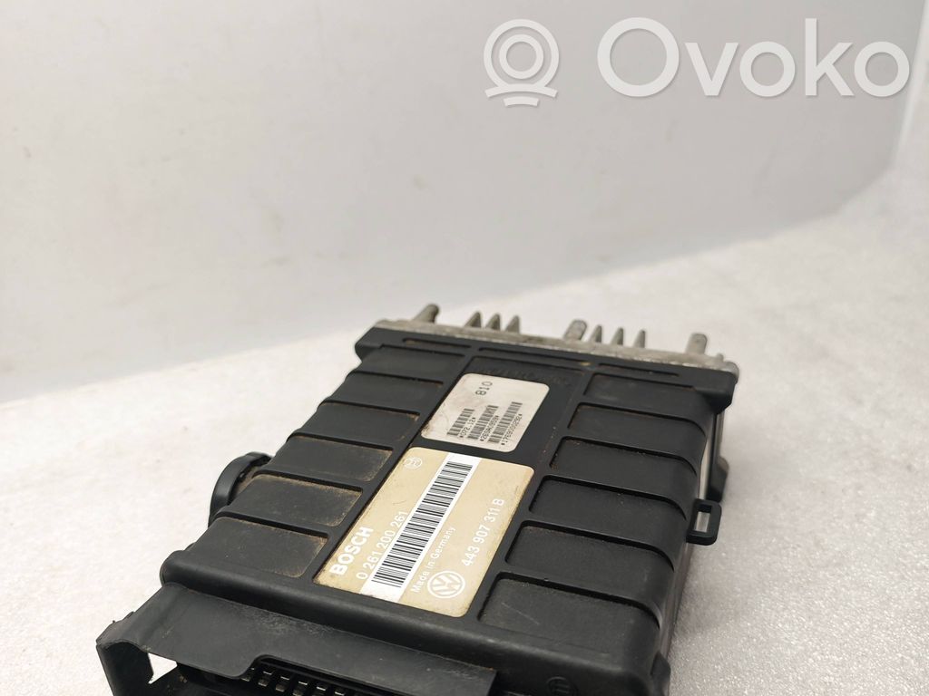Engine control unit/module   443907311B,0261200261