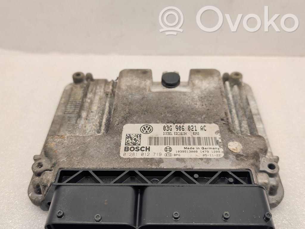 Volkswagen PASSAT B6 Sterownik / Moduł ECU 