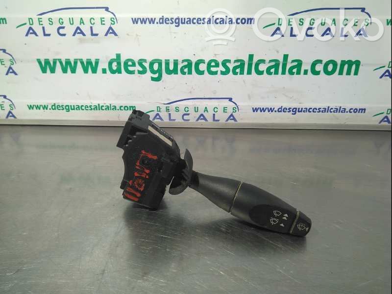 Palanca de control del limpiaparabrisas   10PINES