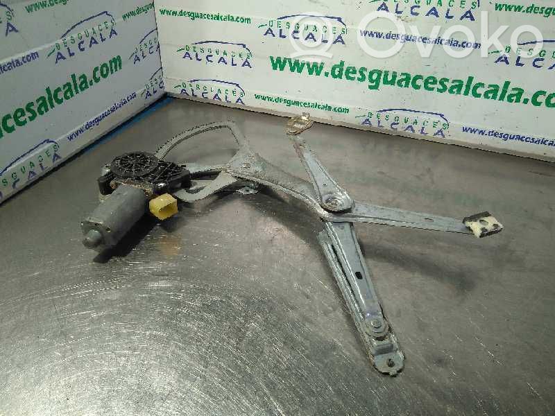 Mercedes-Benz E W210 Macara geam față manuală