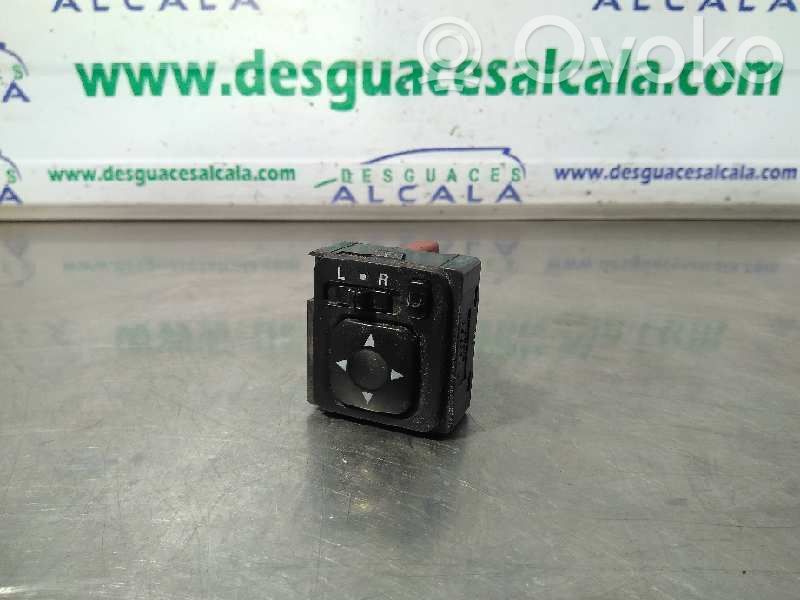 Mitsubishi Outlander Windscreen/window heater switch 