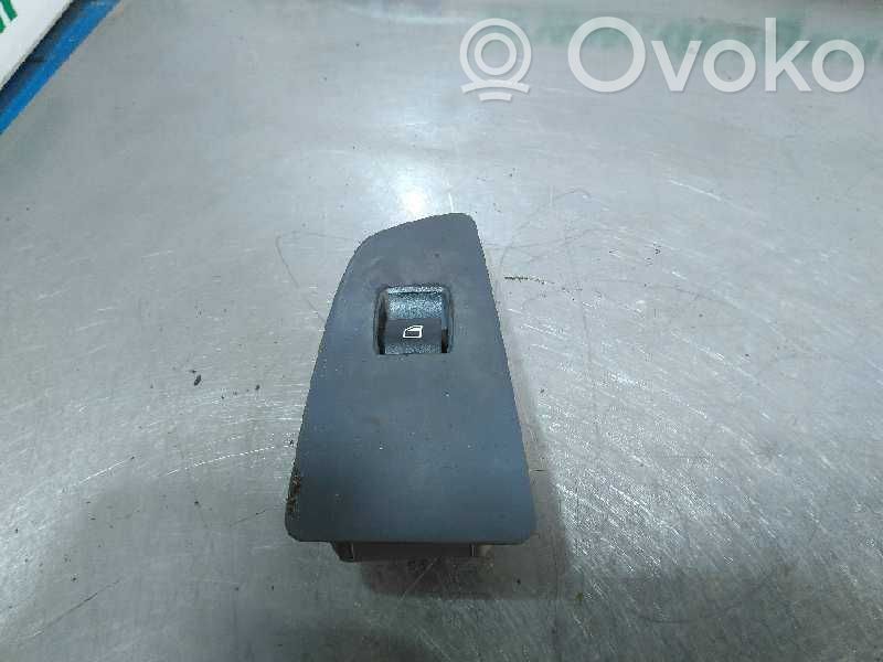 Electric window control switch   3PINES