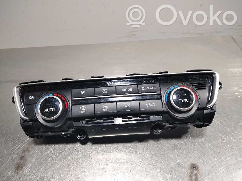KIA Optima Climate control unit 