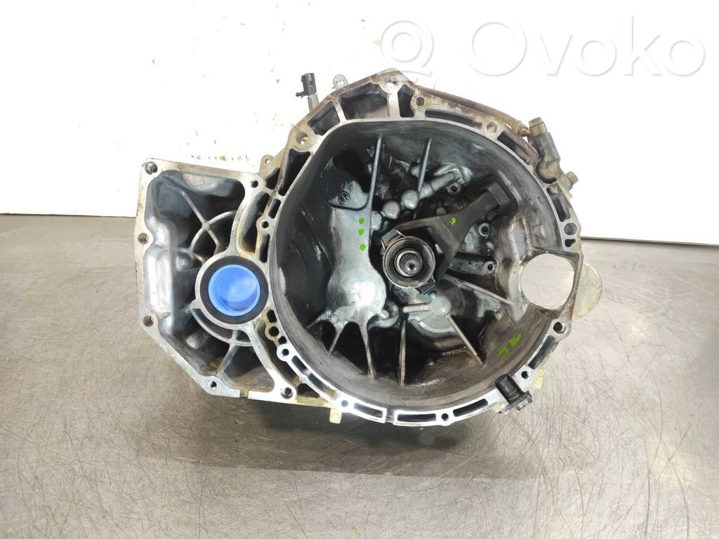 Nissan X-Trail T30 Cutie viteze manuală cu 5 trepte 