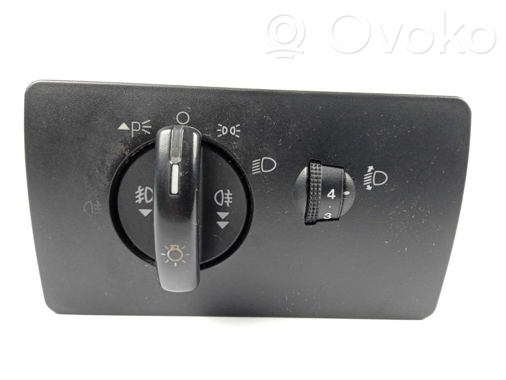 Comutator lumini bord   1S7T13A024BB
