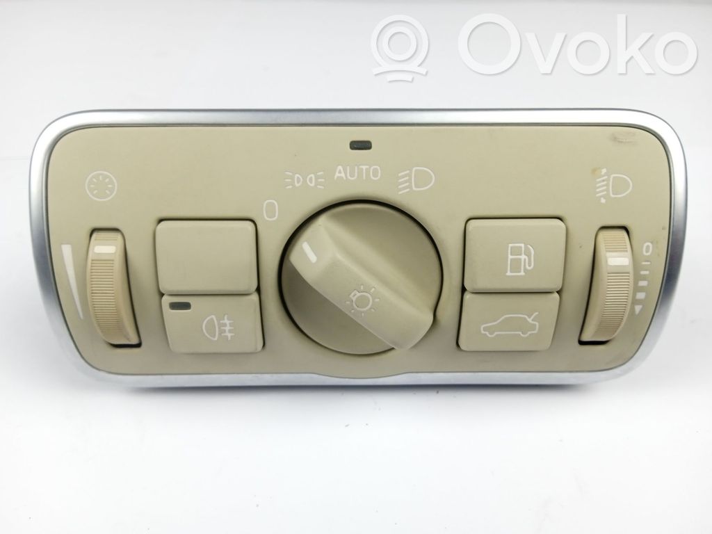Panel lighting control switch   30739458