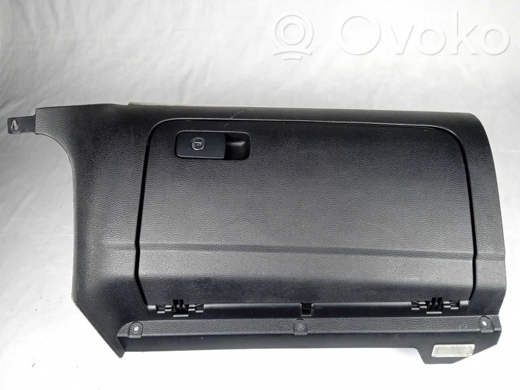 Volkswagen Golf SportWagen Cutie mănuși