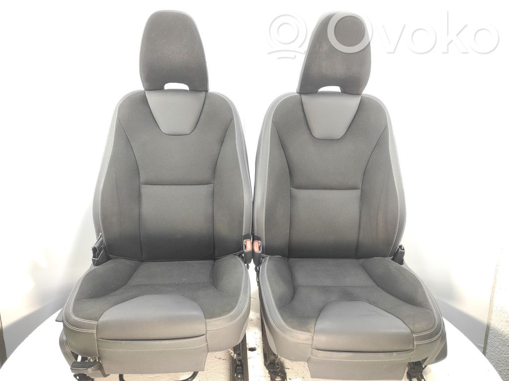 Volvo XC60 Sėdynių komplektas 
