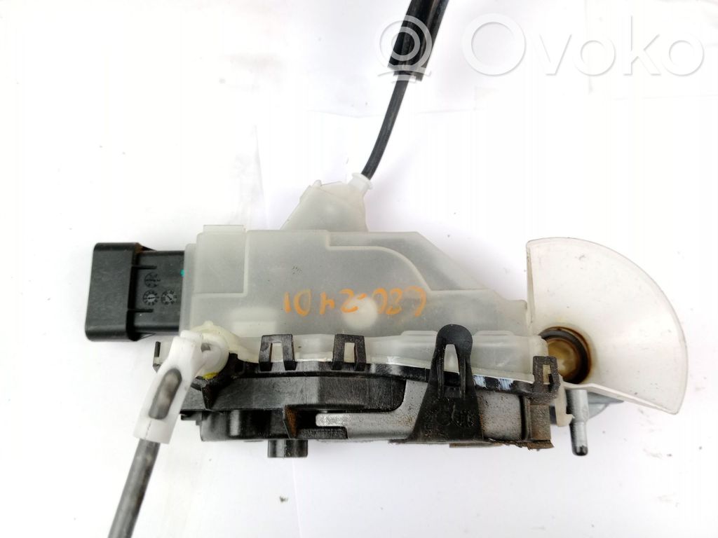 Front door lock   266782